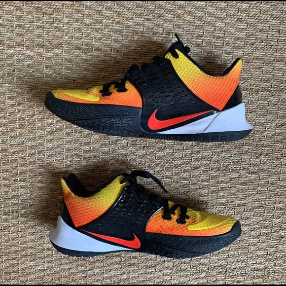 Nike kyrie 2 low “sunset” - Picture 2 of 3